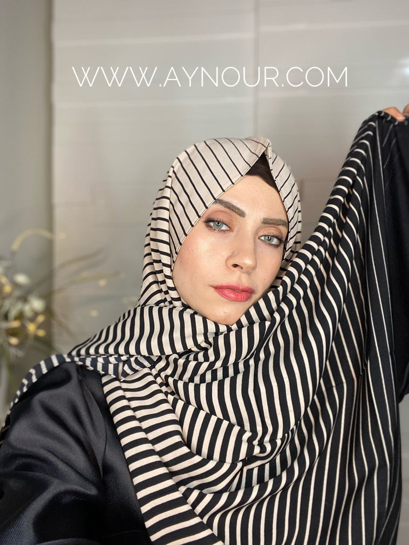 Line and line Printed non transparent luxurious fabric Hijab 2021 - Aynour.com